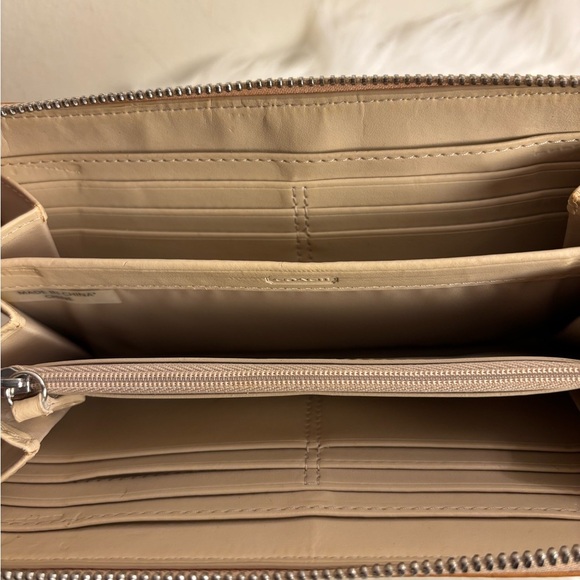 Coach Yellow Peyton Patent Leather Embossed Logo Zip Wallet - Picture 7 of 9